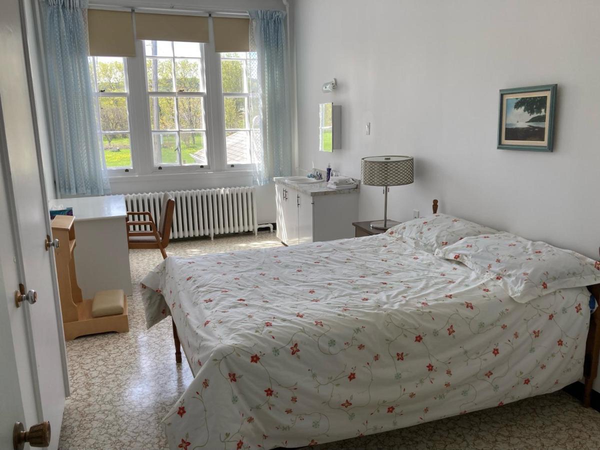 Ferienwohnung Le Couvent Sainte Anne-des-Chênes Exterior foto