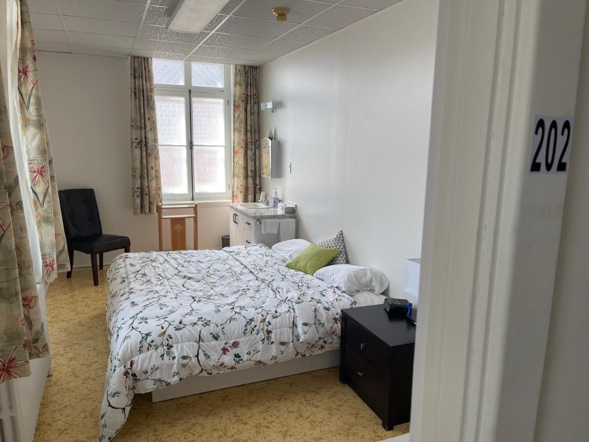 Ferienwohnung Le Couvent Sainte Anne-des-Chênes Exterior foto