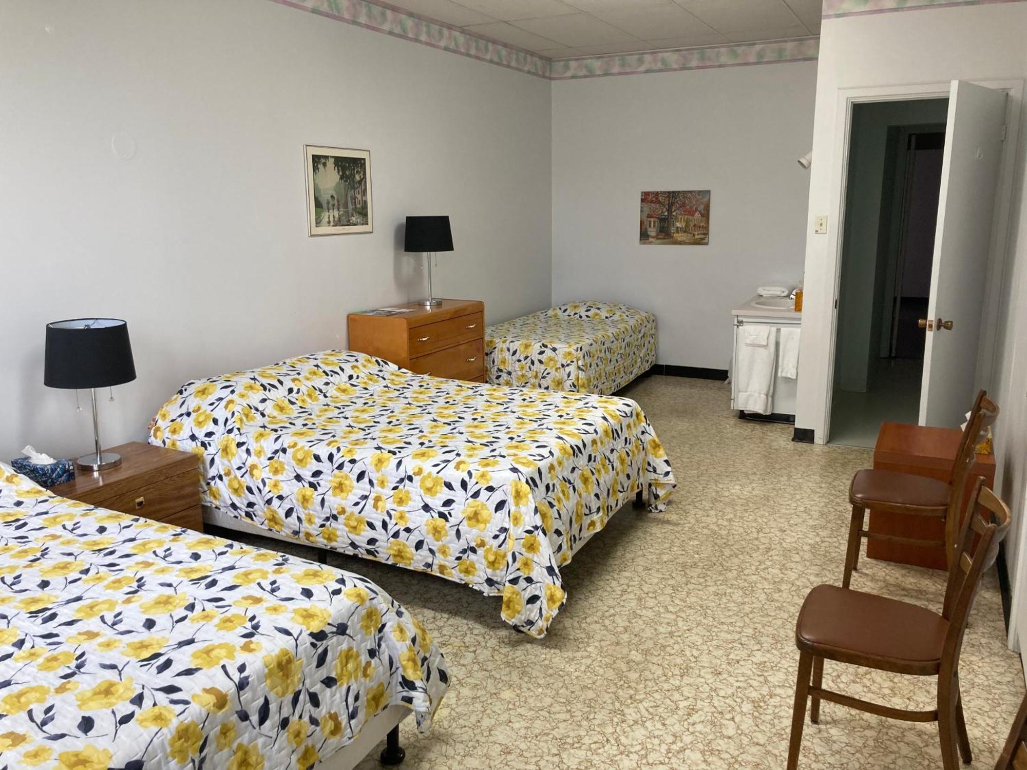 Ferienwohnung Le Couvent Sainte Anne-des-Chênes Exterior foto